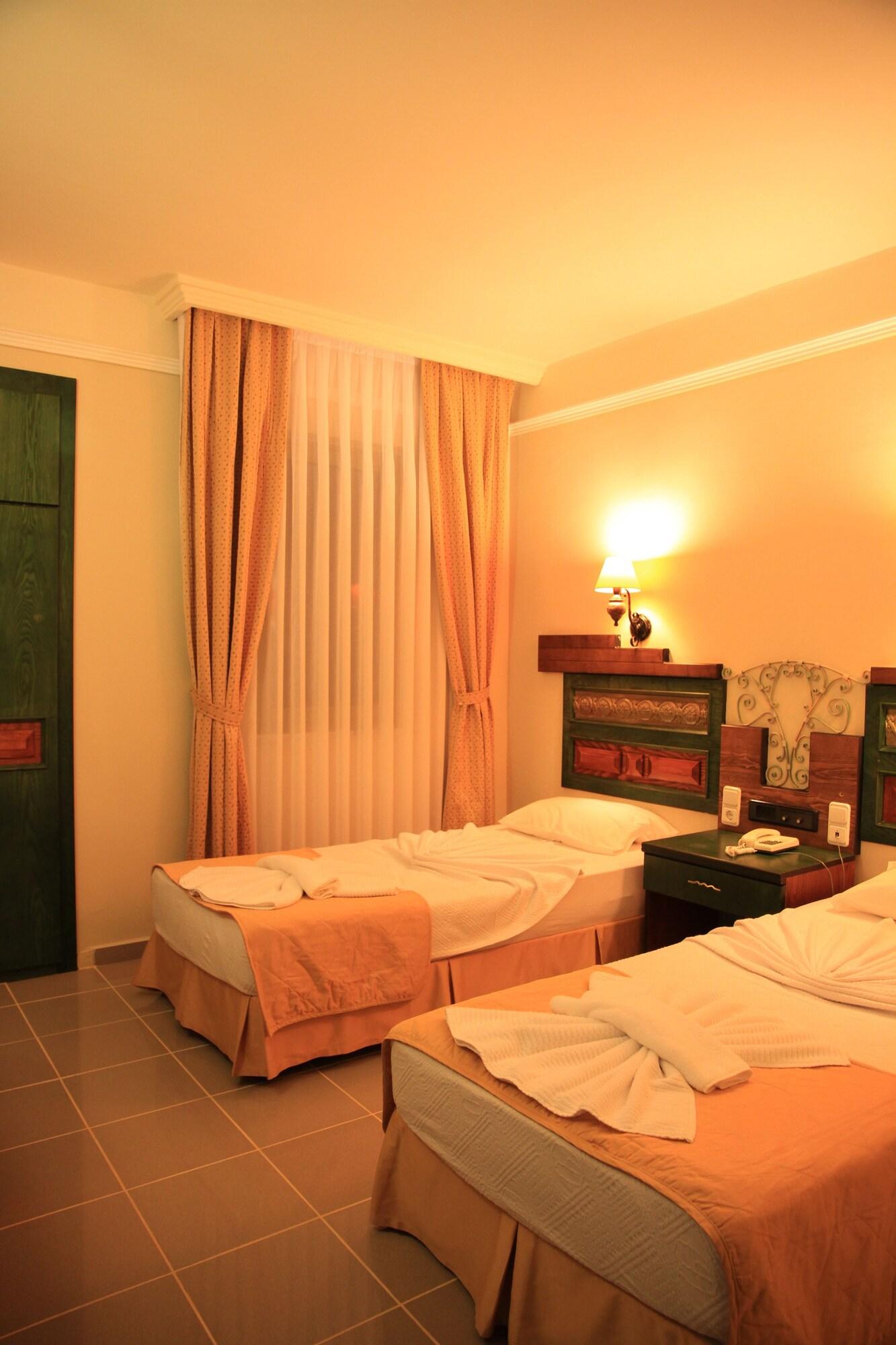 Club Alpina Hotel Marmaris Kültér fotó
