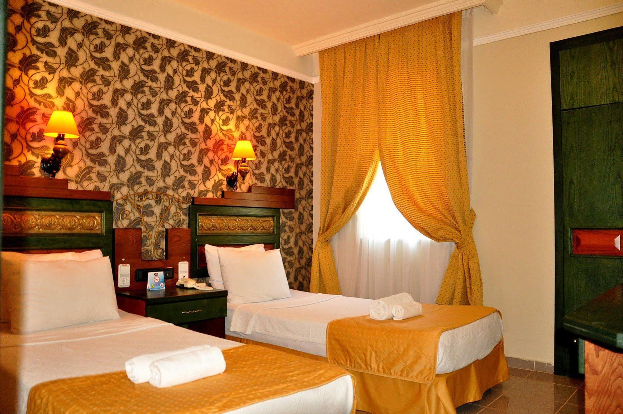 Club Alpina Hotel Marmaris Kültér fotó