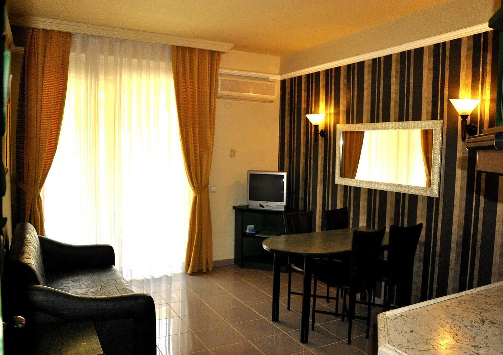Club Alpina Hotel Marmaris Kültér fotó